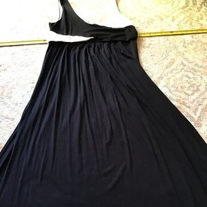 B/W crossed top maxi dress L